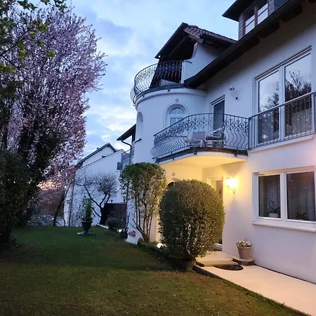 Gardenview & Bei Bad Kissingen Daire *